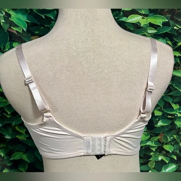 Essentials Rene Rofe Flexible Fit Lined Wirefree Bra Teen 36D Ivory NWOT - Picture 3 of 6
